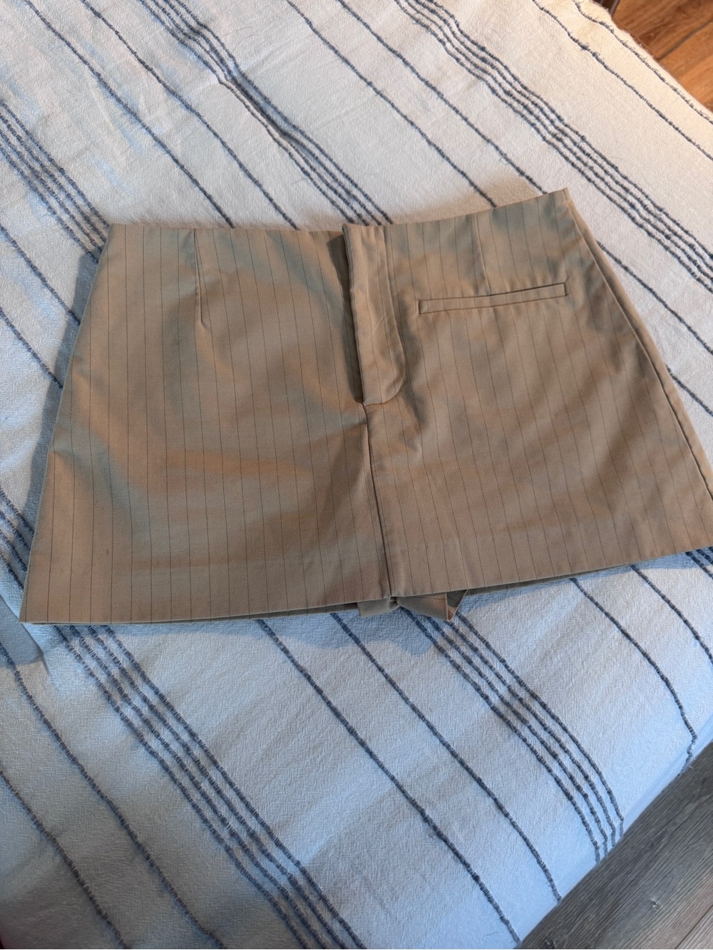 Zara mini skort. Pinstripe